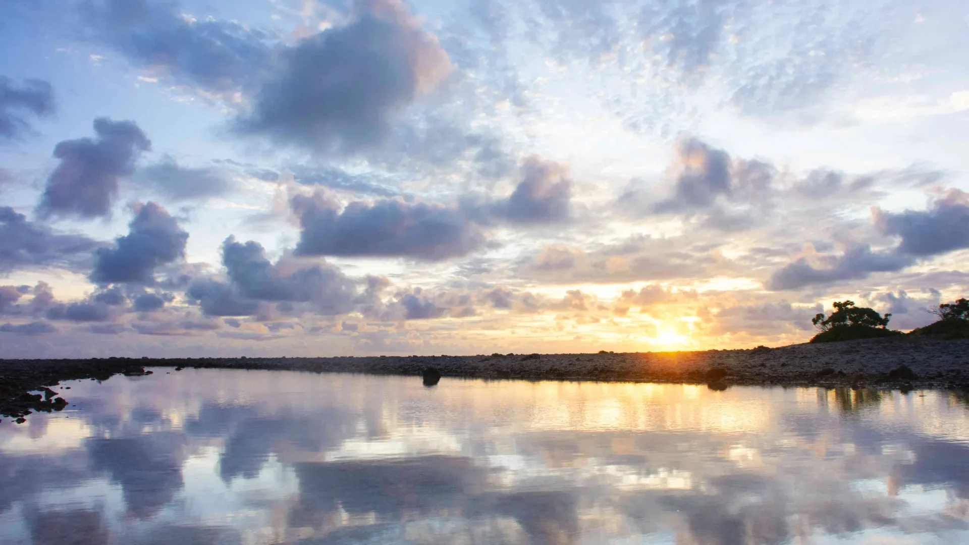 Coucher de soleil sur le lagon de Tikehau© Teriitua Maoni